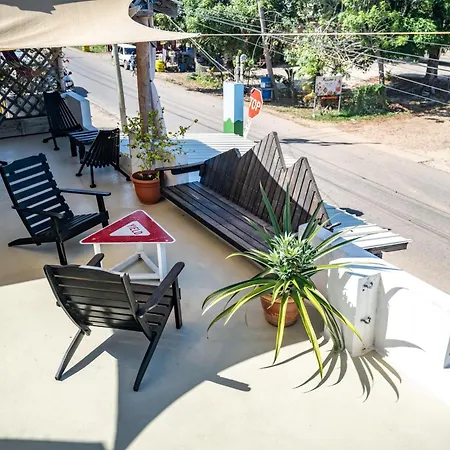 Crash Pad Adventure Hostel-3